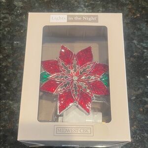 NWT Red and Green Poinsettia Light in the Night plug-in